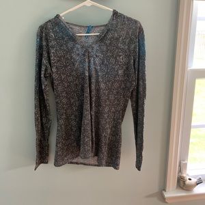 Light weight patterned hoodie